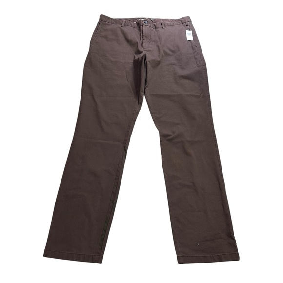 Old Navy Built In Flex Slim Straight Brown Flat Front Chino Pants Sz 38x34 NWT - Picture 1 of 15